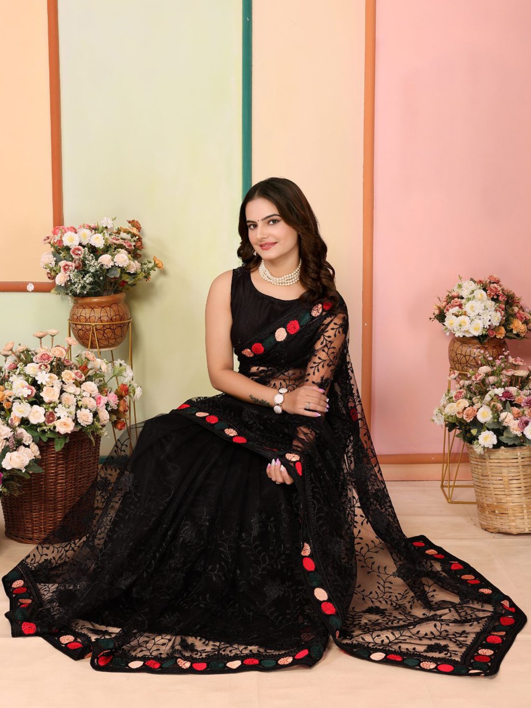 

VAIRAGEE Floral Net Saree, Black