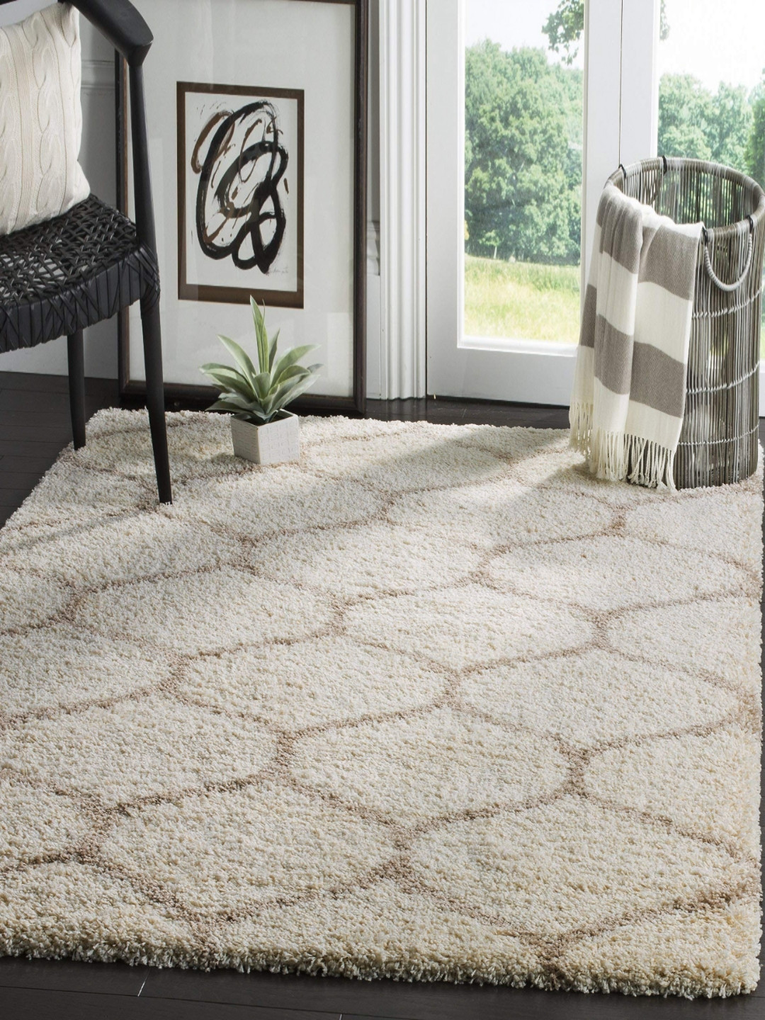 

IMRA CARPET Off White & Beige Geometric Woollen Shaggy Carpet