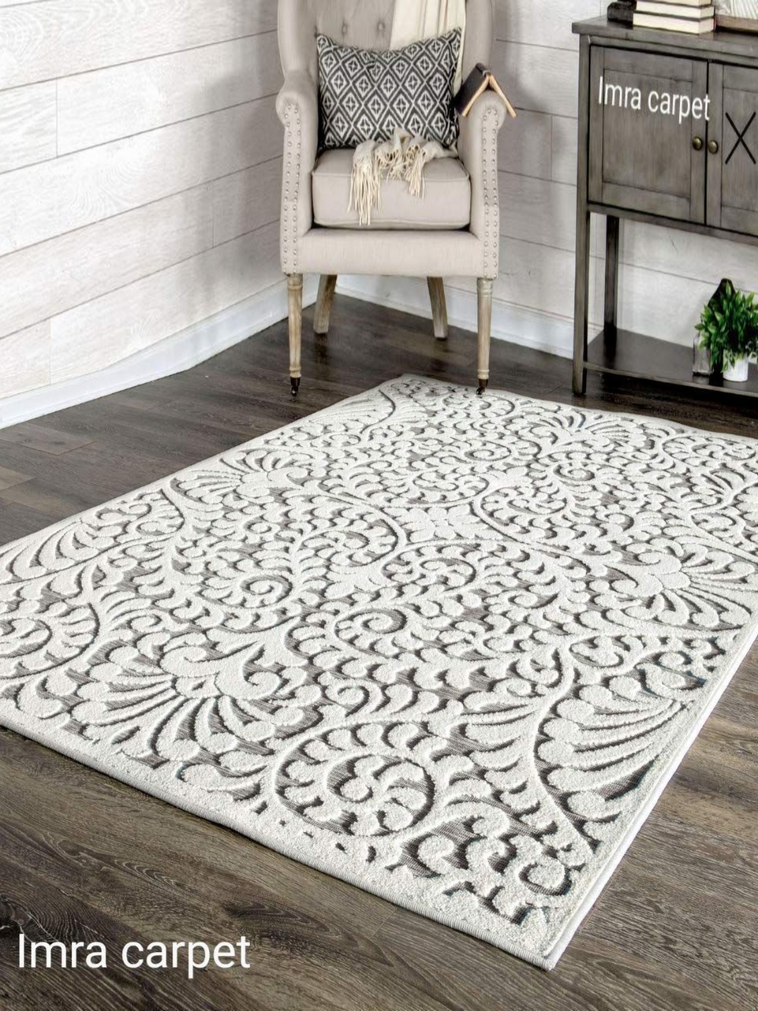 

IMRA CARPET Grey & White Floral Shaggy Carpet