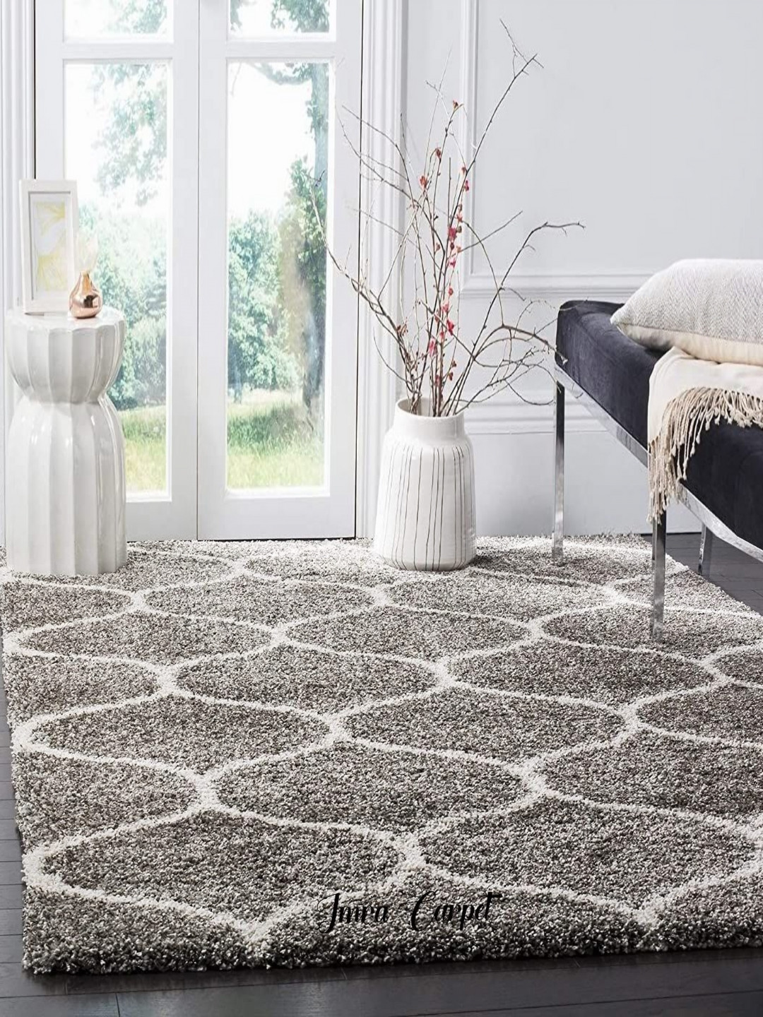 

IMRA CARPET Silver-Toned & White Geometric Shaggy Carpet
