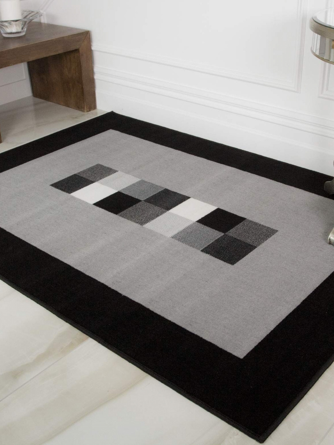 

IMRA CARPET Black & Grey Geometric Shaggy Carpet