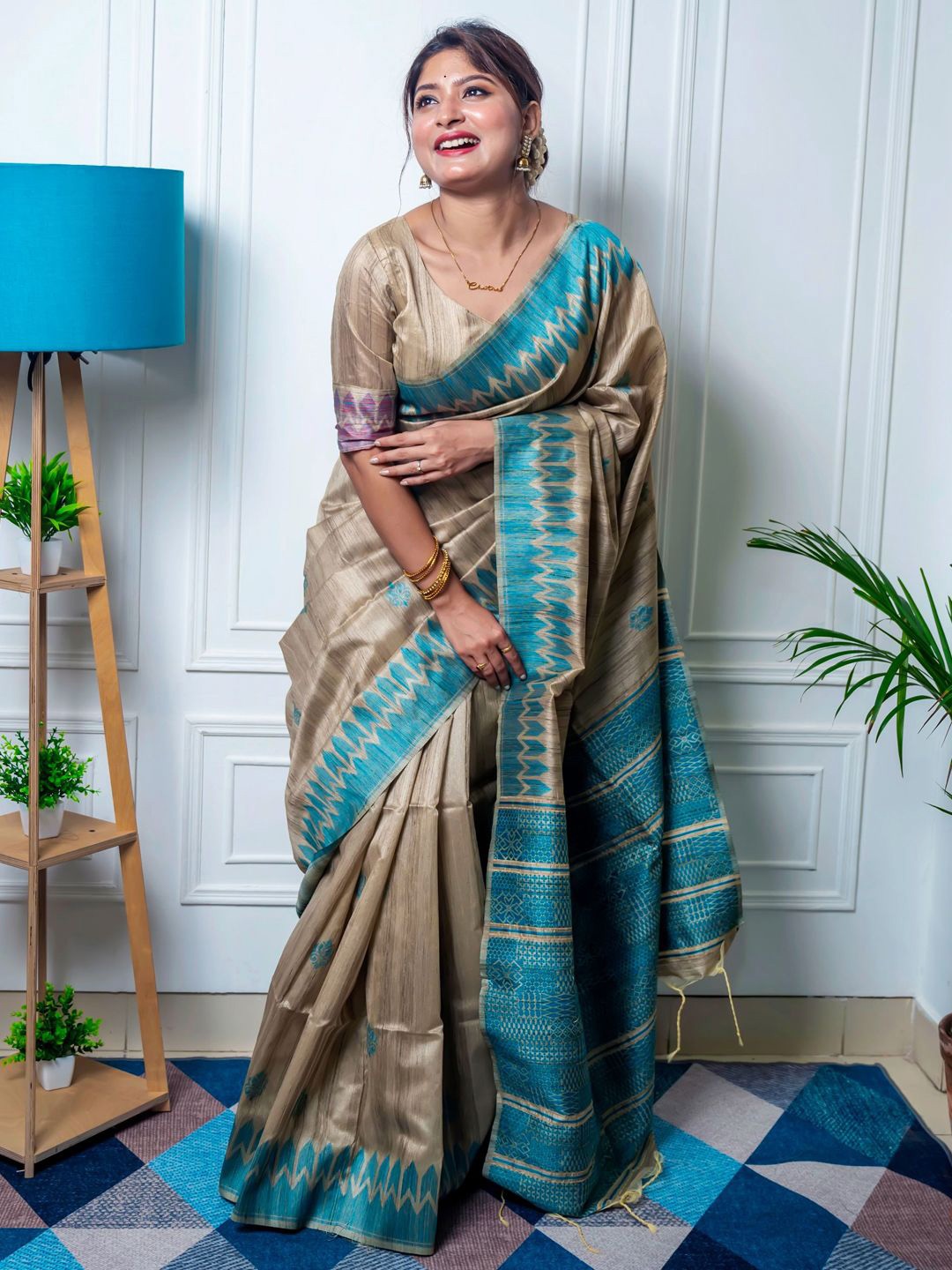 

Panzora Ethnic Motifs Tussar Saree, Blue