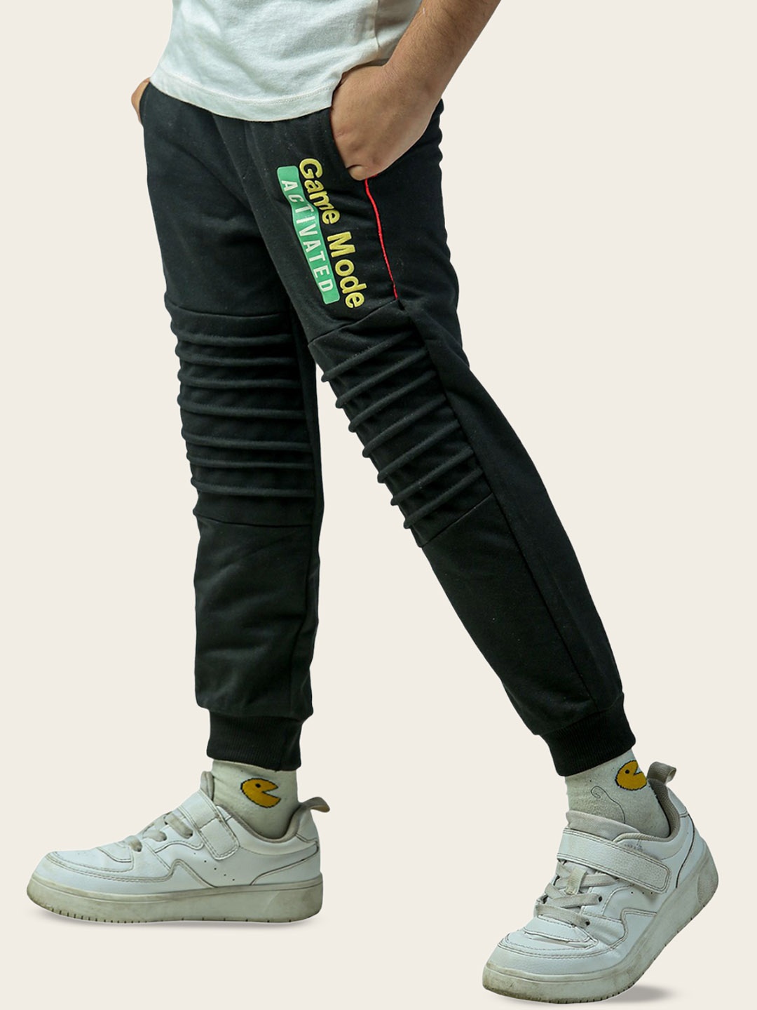 

Nino Togs Boys Printed Pure Cotton Mid-Rise Joggers Track Pants, Black