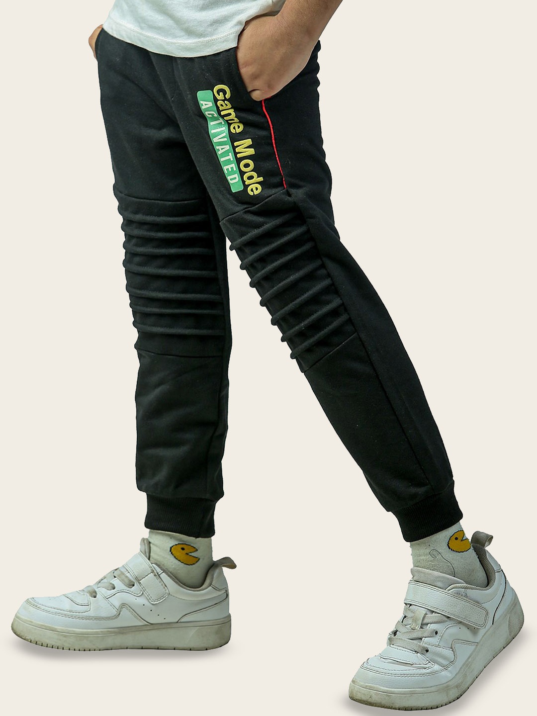 

Nino Togs Boys Printed Pure Cotton Mid-Rise Joggers, Black