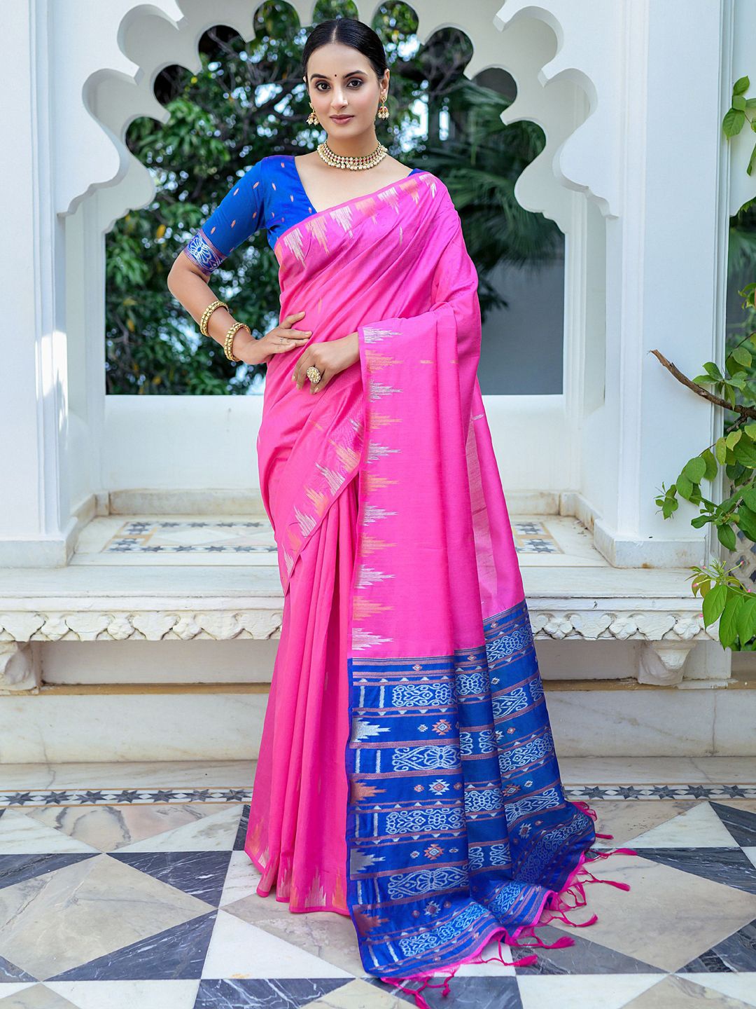 

Panzora Woven Design Zari Silk Cotton Tussar Saree, Pink