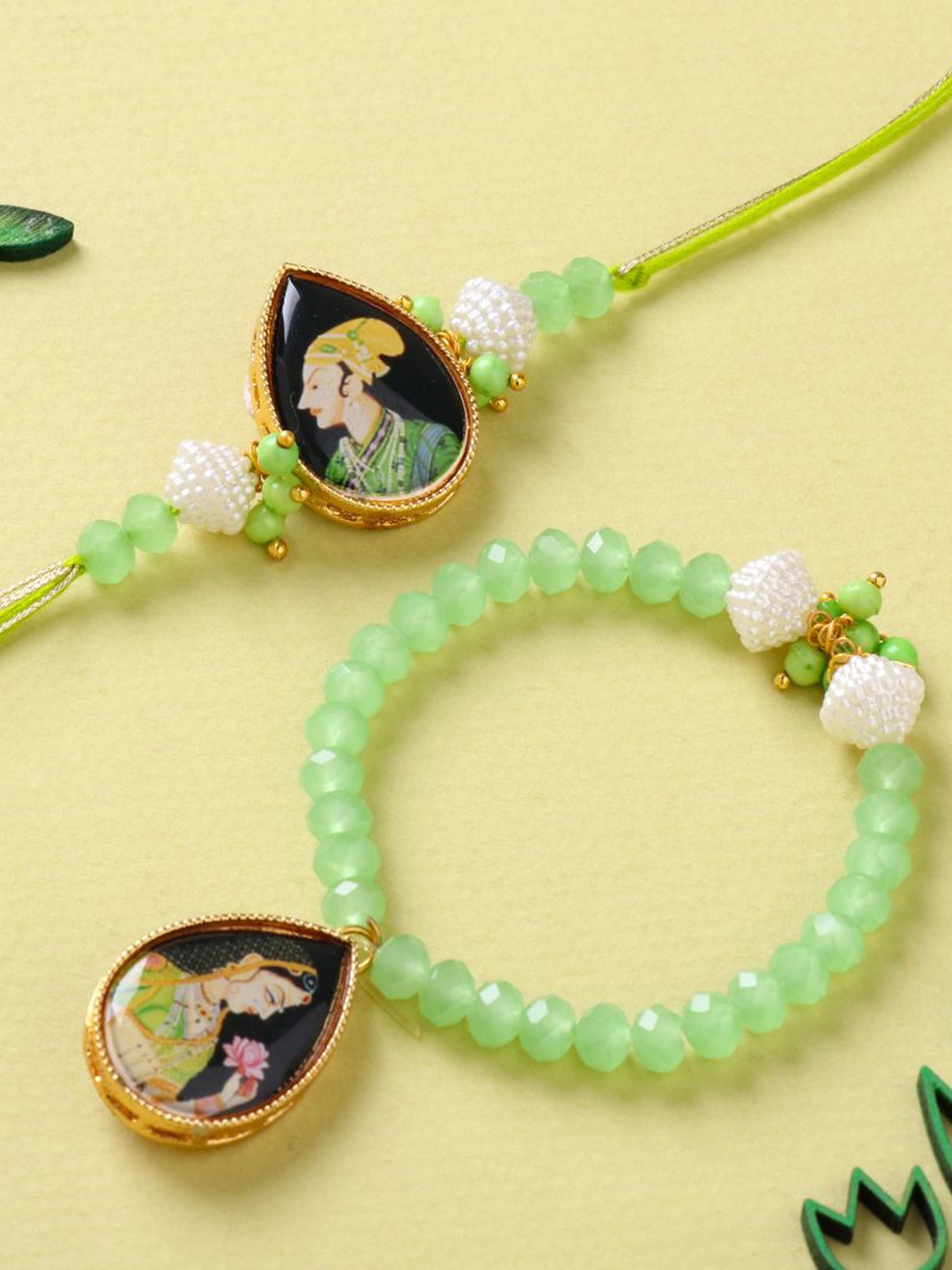 

Floweraura Beaded Bhaiya Bhabhi Thread Rakhis, Gold