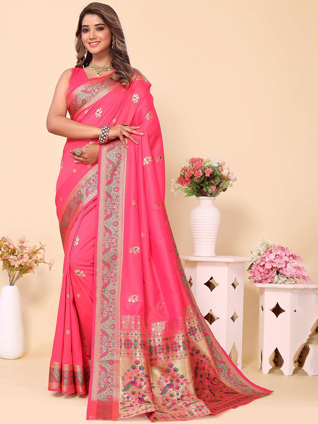 

HEER FASHION Woven Design Zari Paithani Saree, Pink
