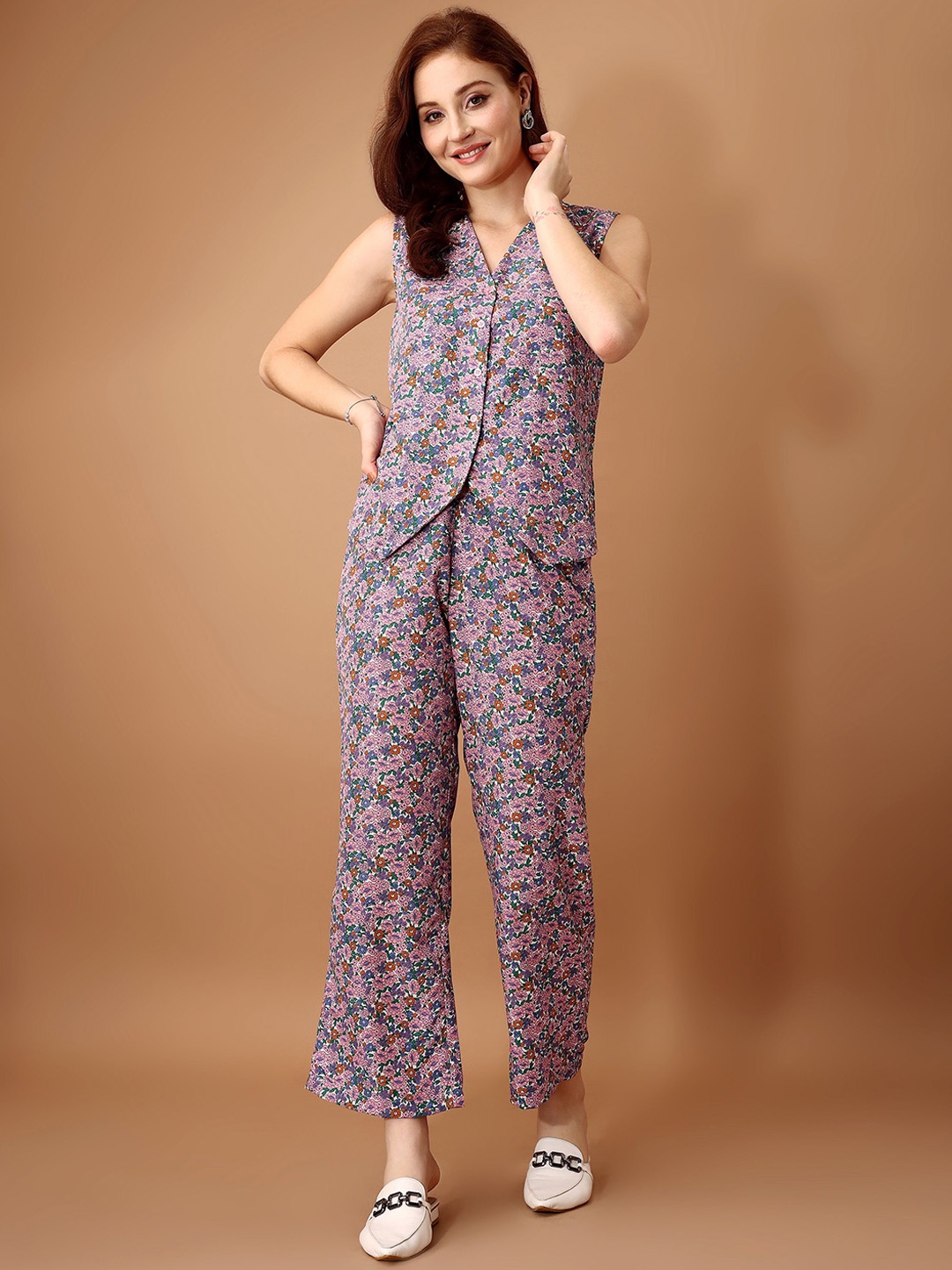 

Fashfun Floral Printed Top With Trousers, Pink