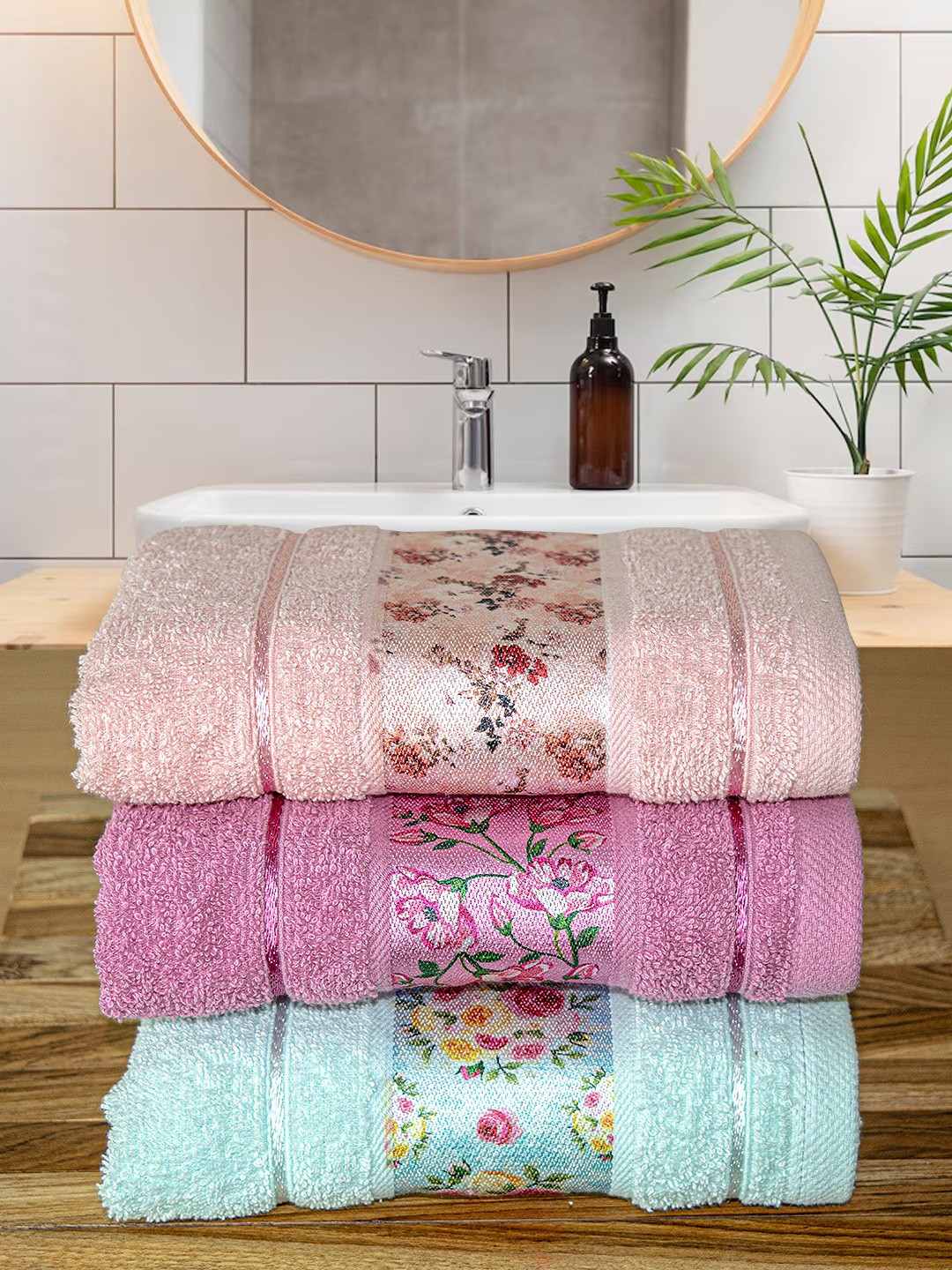 

Aura Victoria Blue & Pink 3 Pieces Printed 440 GSM Pure Cotton Hand Towels