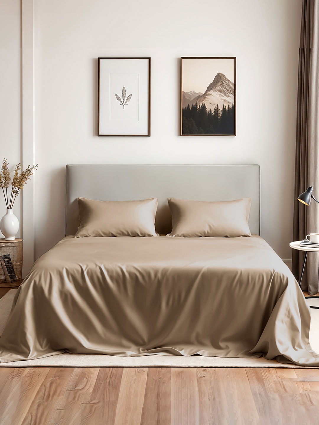 

Myntra Elegant Homes Camel Brown 300 TC King Bedsheet with 2 Pillow Covers