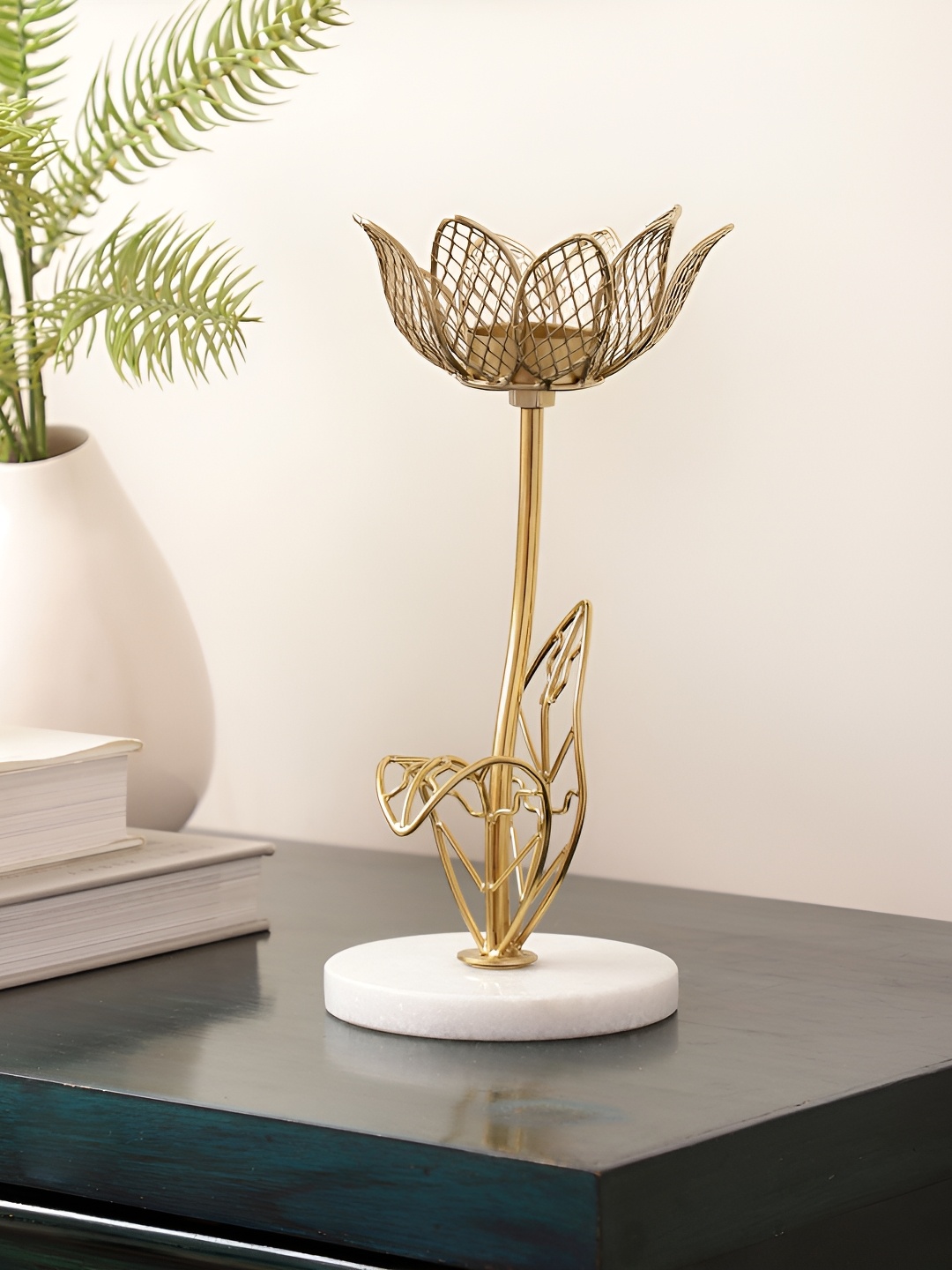 

Decor de Maison Gold Toned & White Lotus Aluminium Candle Holder