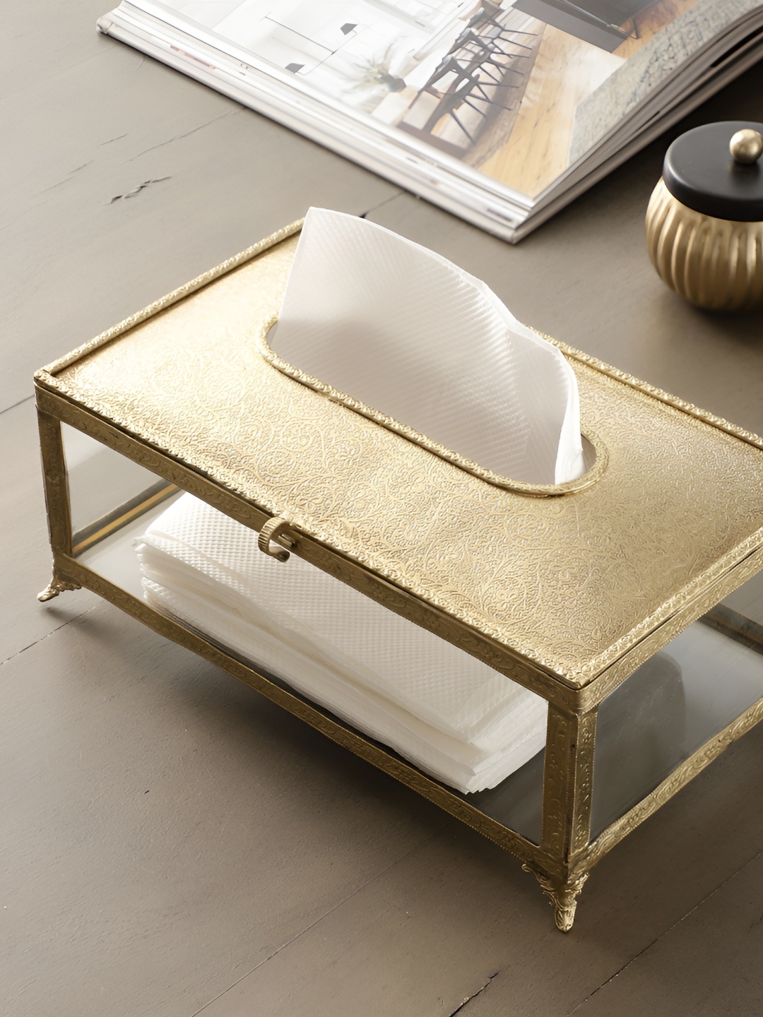 

Decor de Maison Gold Toned Crest Napkin Tissue Holders