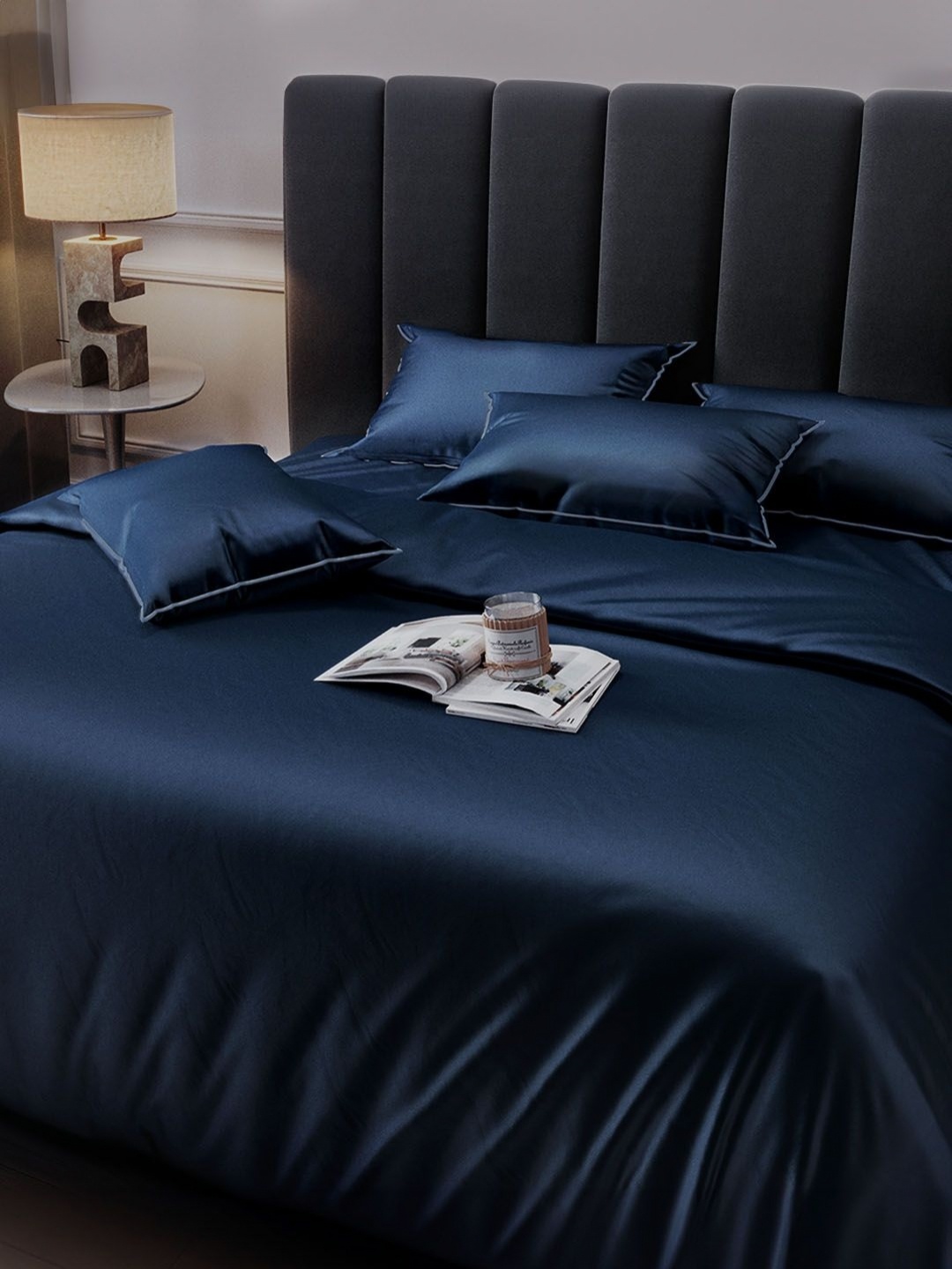

Myntra Elegant Homes Navy Blue 400 TC King Bedsheet with 2 Pillow Covers