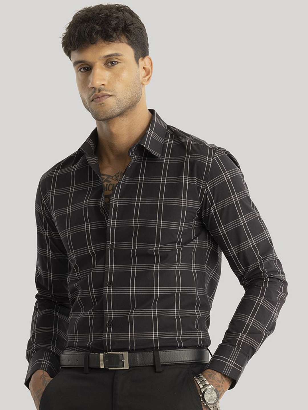 

Snitch Men Smart Spread Collar Tartan Checked Cotton Slim Fit Casual Shirt, Black