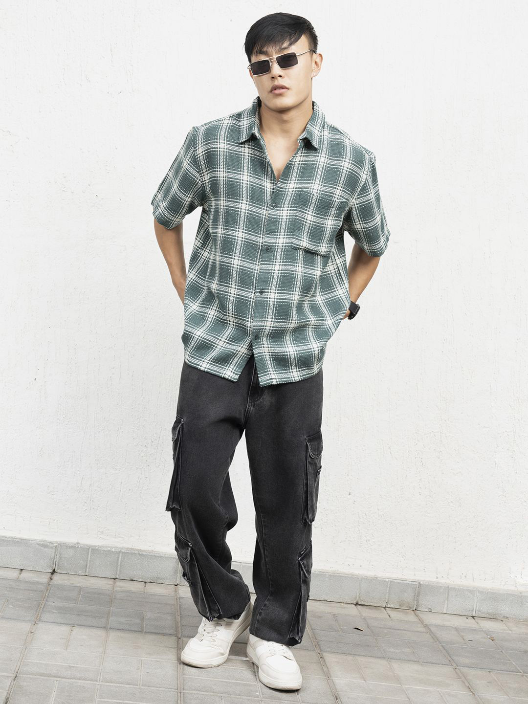 

Hubberholme Men Standard Spread Collar Tartan Checks Checked Cotton Oversized Casual Shirt, Green