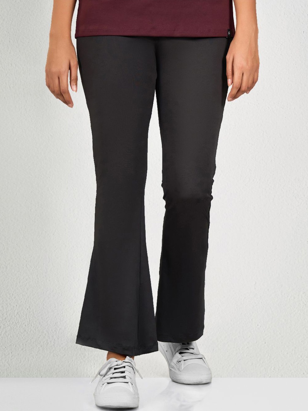 

MAYSIXTY Women Mid-Rise Flair Bottom Track Pants, Black