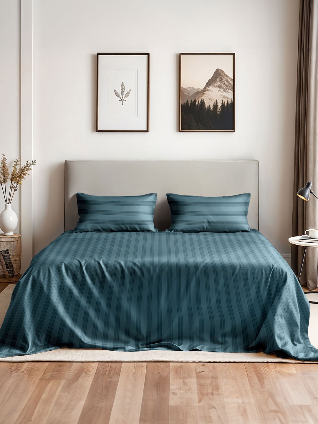 

Myntra Elegant Homes Turquoise Blue Striped 400 TC King Bedsheet with 2 Pillow Covers