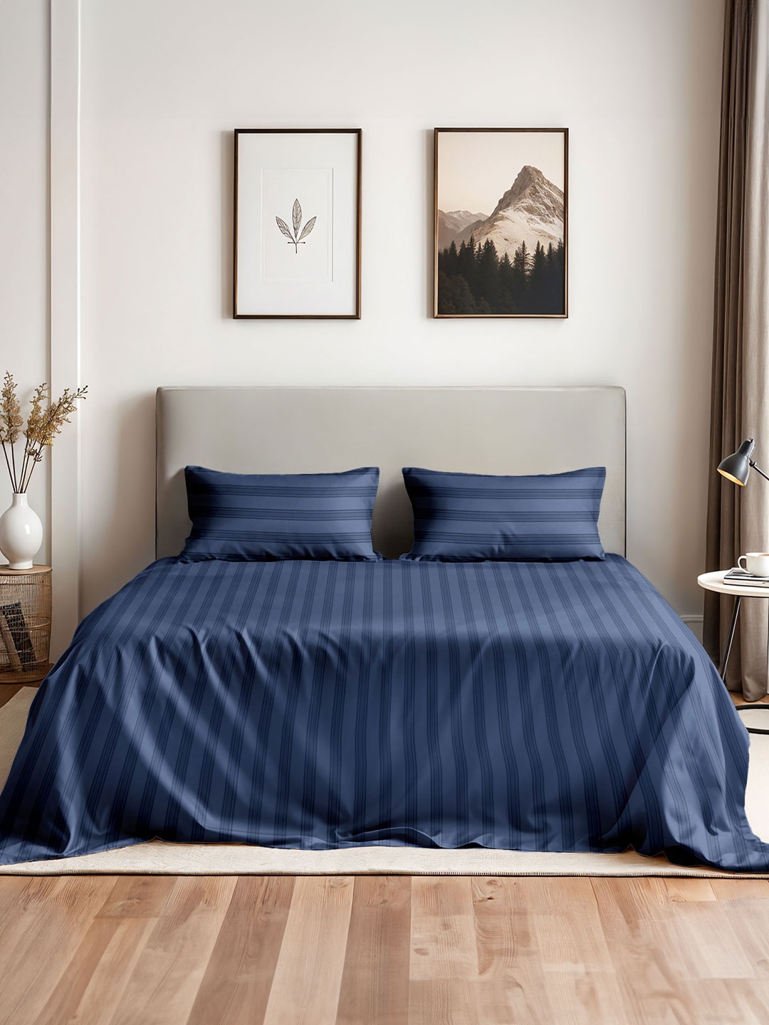 

Myntra Elegant Homes Navy Blue Striped 400 TC King Bedsheet with 2 Pillow Covers