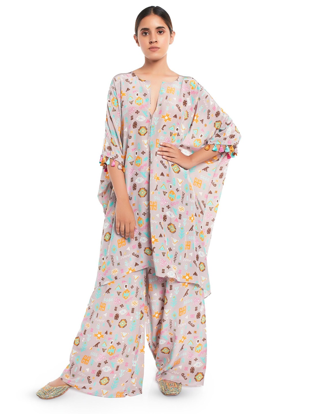 

PS PRET BY PAYAL SINGHAL Printed Crepe Kaftan with Palazzo Pants, Lavender