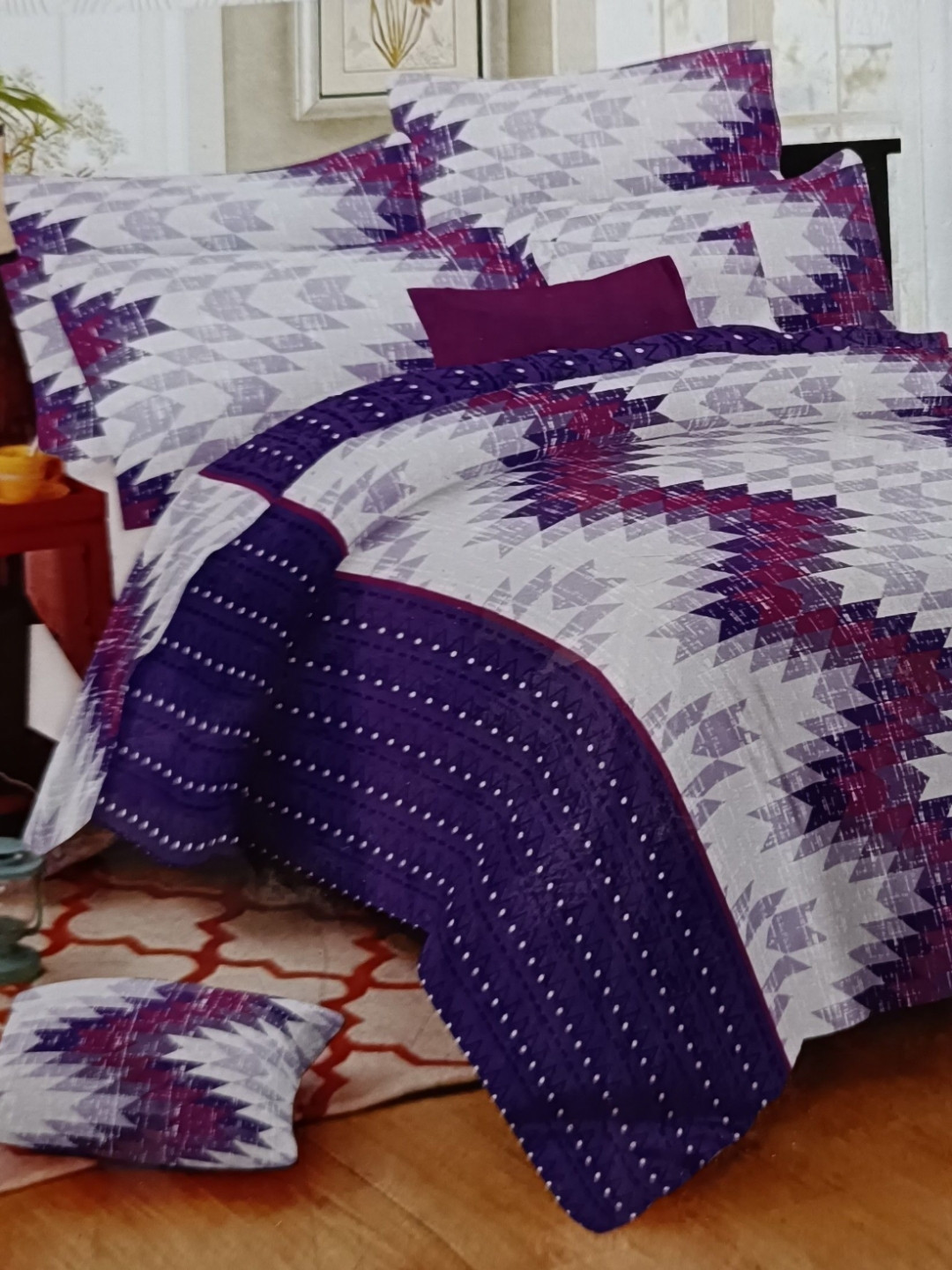 

Signature White Geometric Printed 180 TC Pure Coton King Bedsheet with 2 Pillow Covers