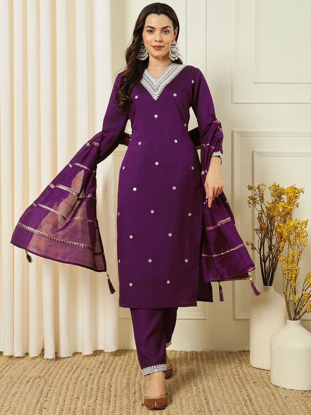 

BHUMIKA CREATION Floral Embroidered Raw Silk Straight Kurta with Trousers & Dupatta, Purple