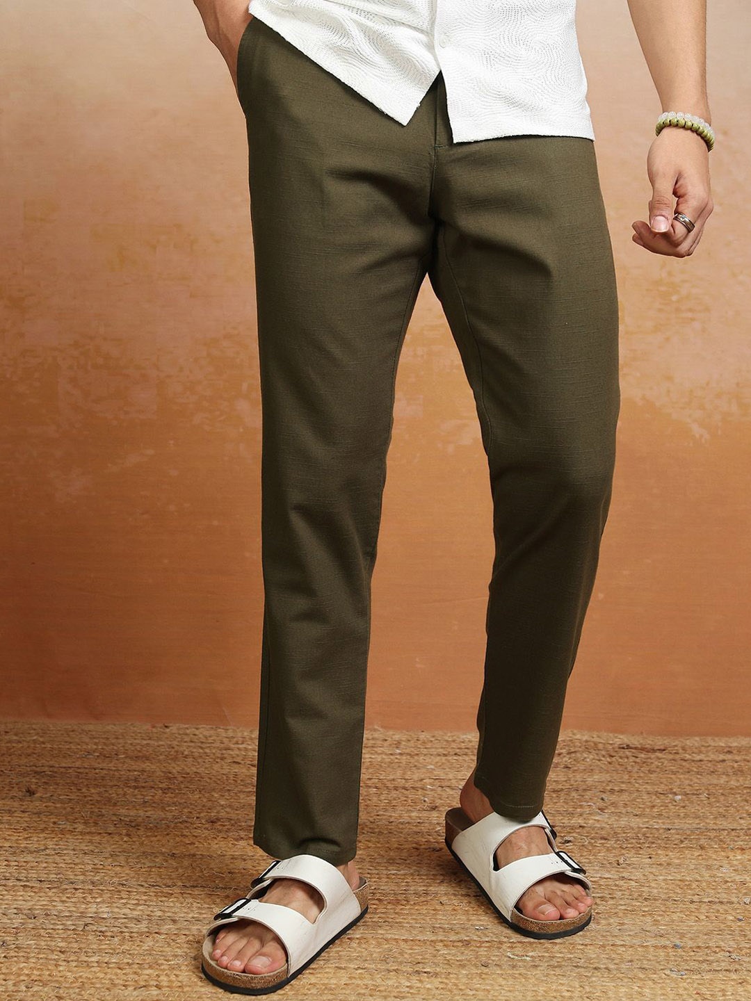 

HIGHLANDER Men Slim Fit Chinos Trousers, Brown