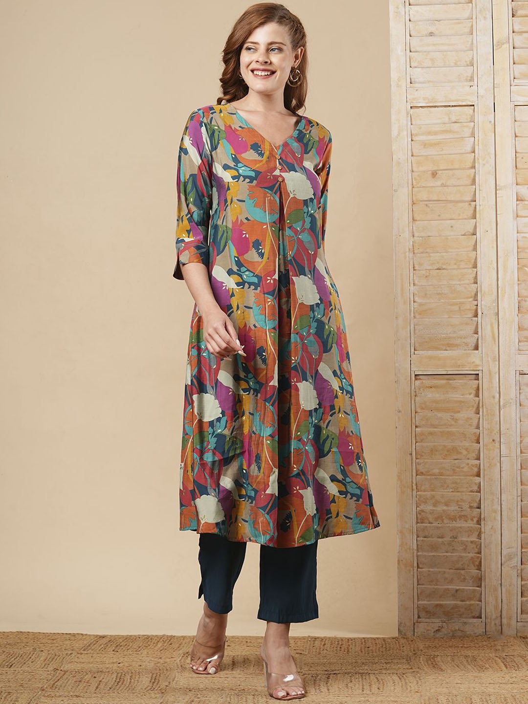 

FASHOR Floral Printed Pleated A-Line Kurta With Trousers, Navy blue