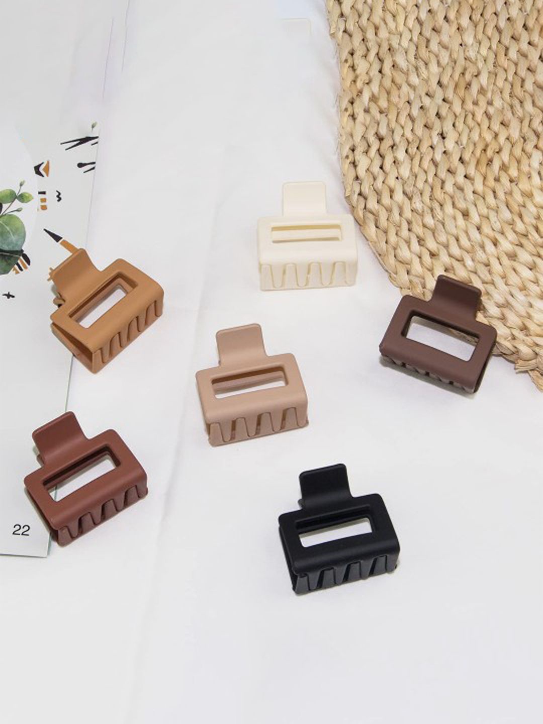 

Softwrap Women Set of 6 Matte Square Claw Clip, Brown