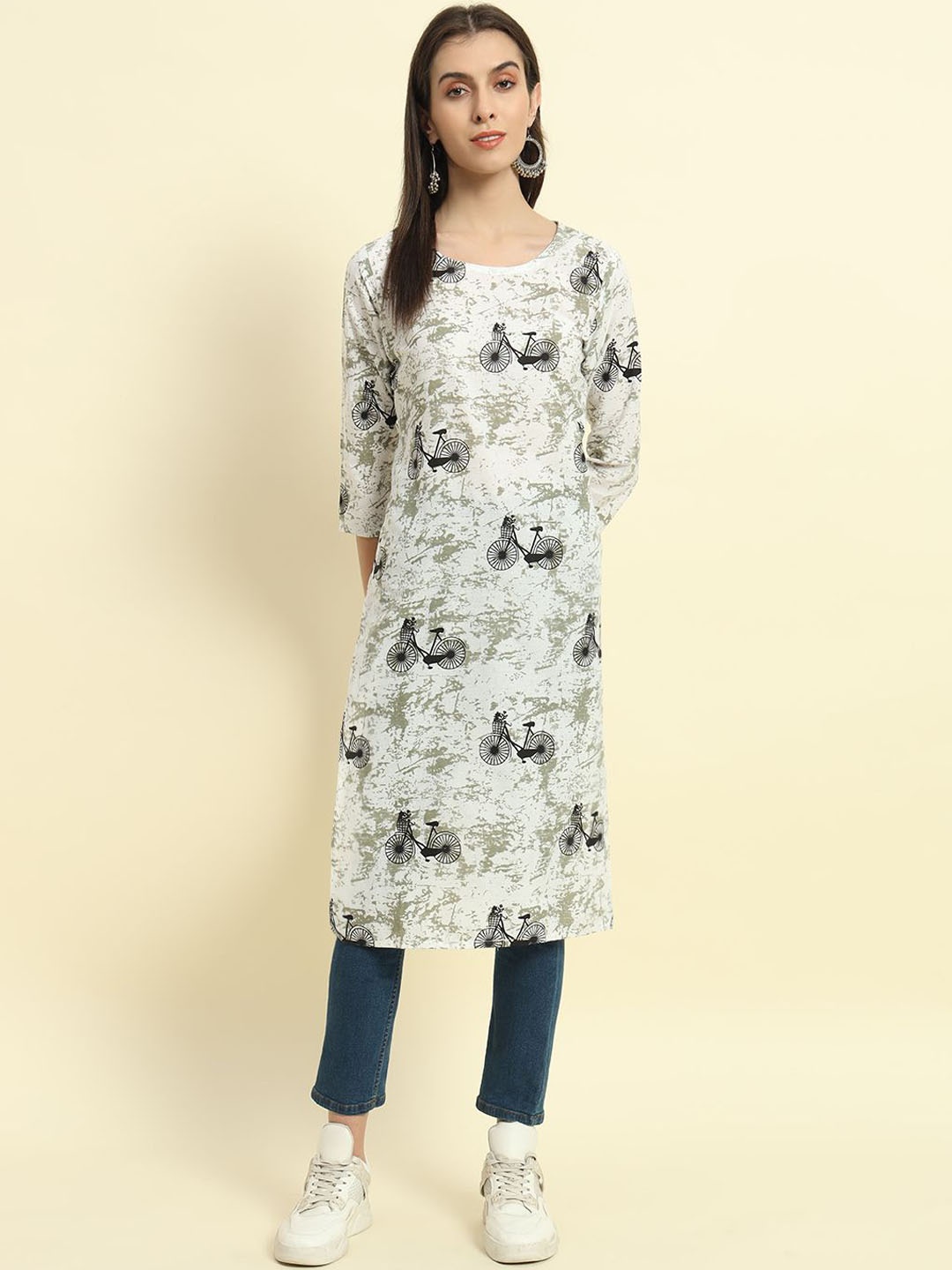 

SURHI Geometric Printed Round Neck Cotton Straight kurta, White