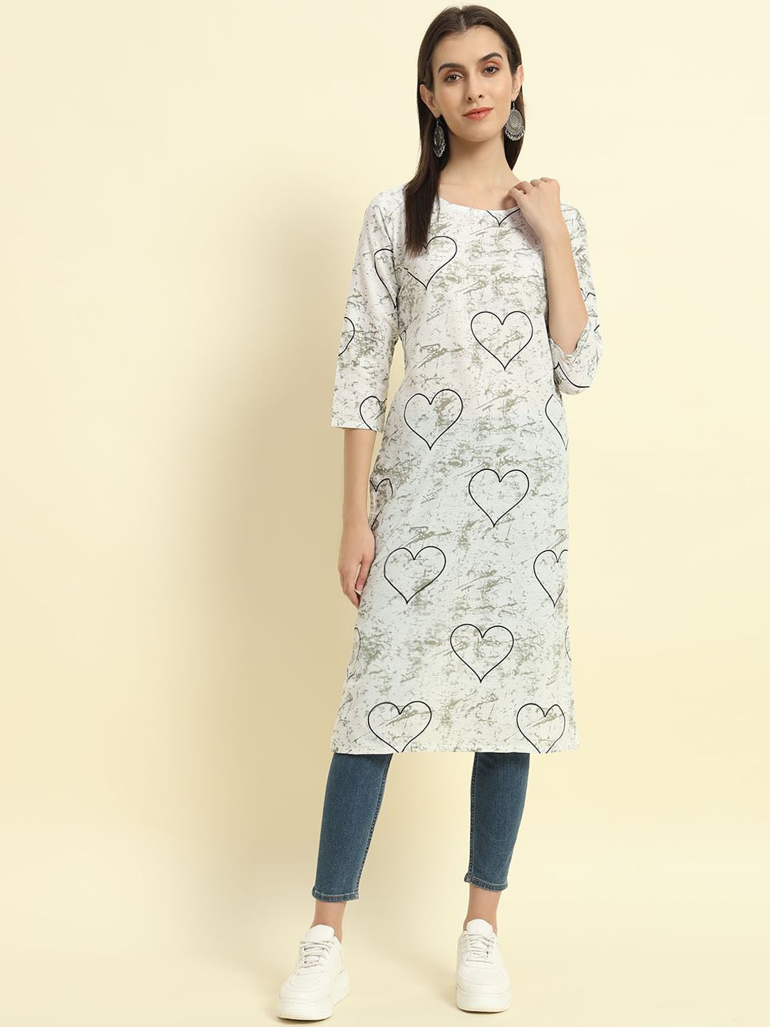 

SURHI Conversational Printed Round Neck Cotton Straight kurta, White