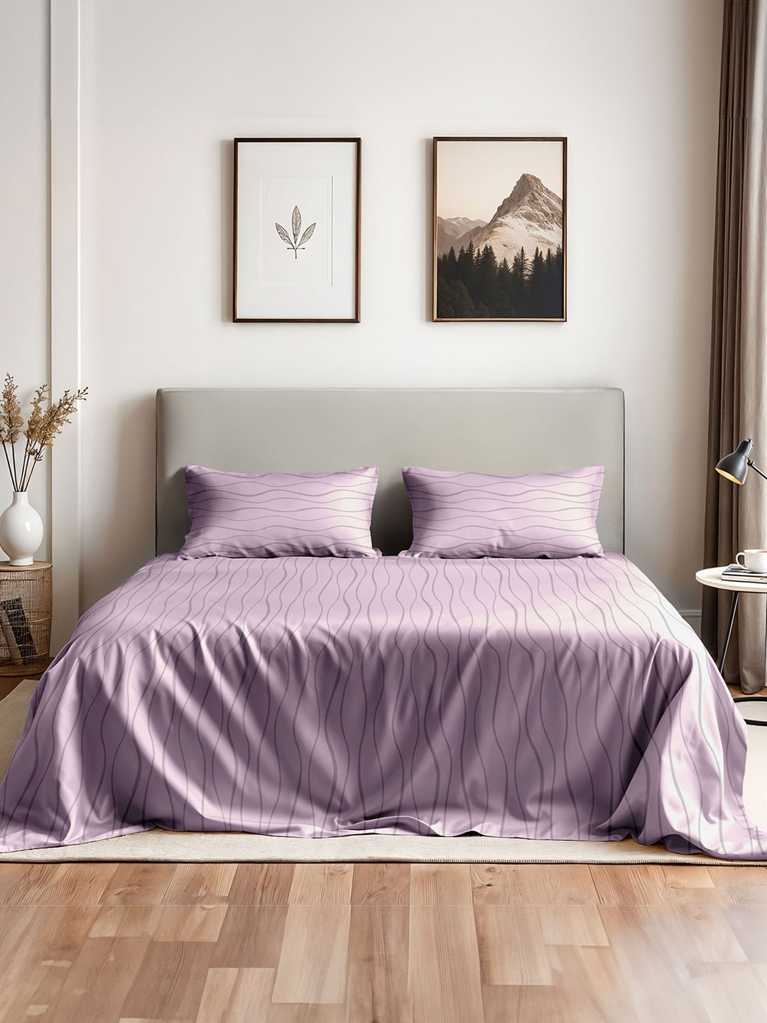 

Myntra Elegant Homes Lavender Geometric 400 TC King Bedsheet with 2 Pillow Covers