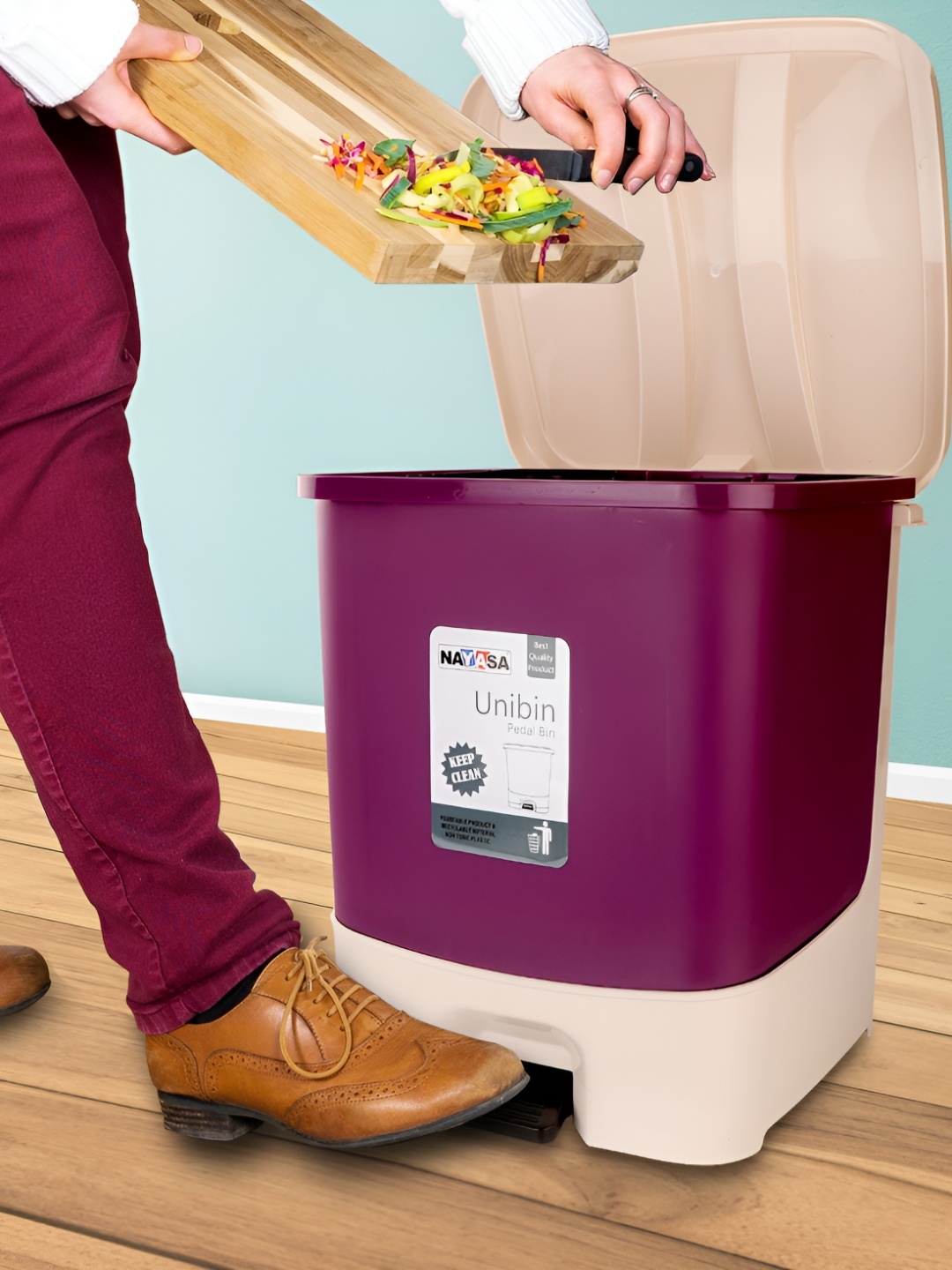 

Nayasa Unibin Violet Square Dustbin Detachable Plastic Dustbin with Handle- 20 L