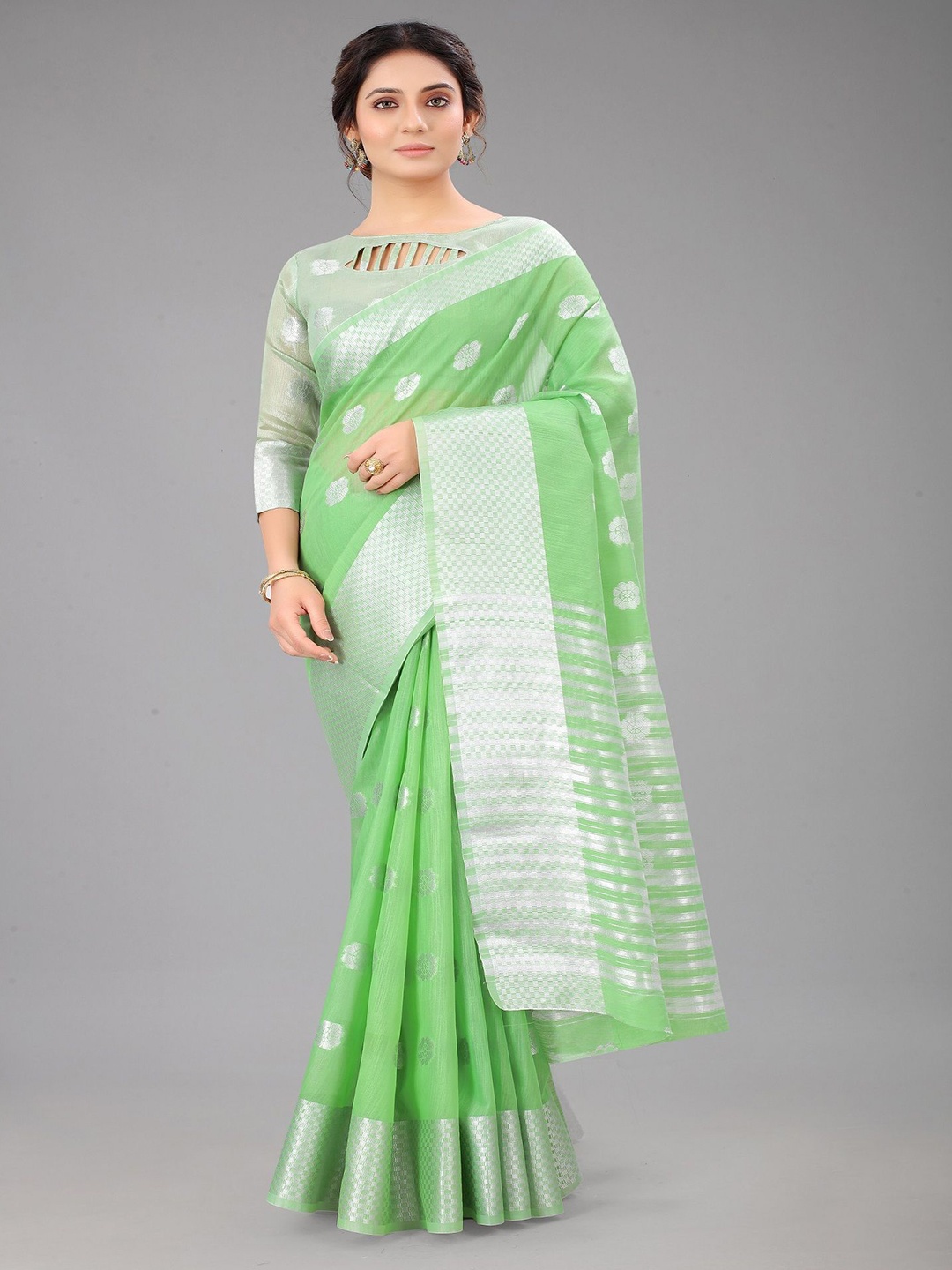 

JULEE Woven Design Zari Saree, Green