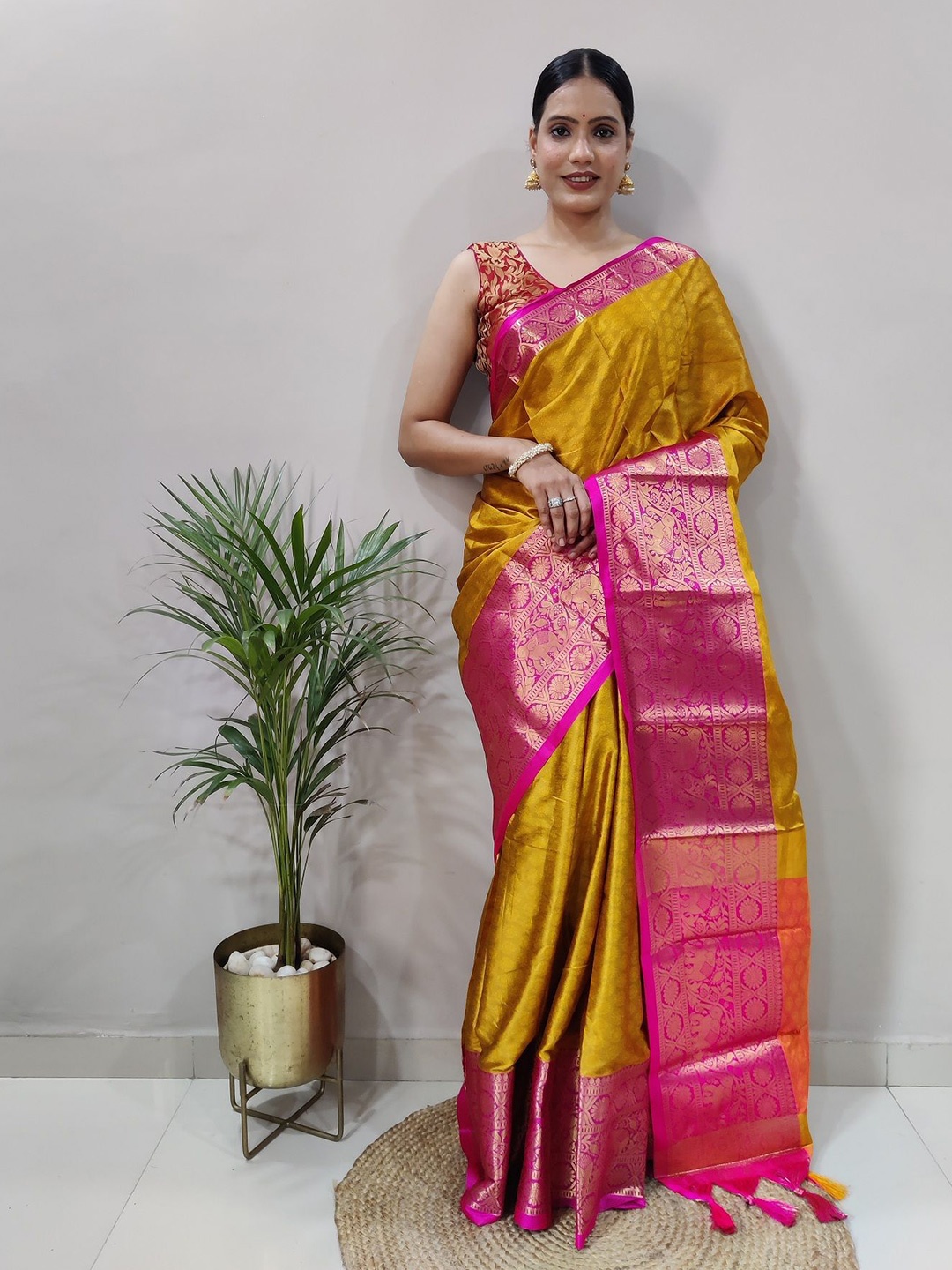 

JULEE Ethnic Motifs Zari Pure Silk Banarasi Saree, Yellow