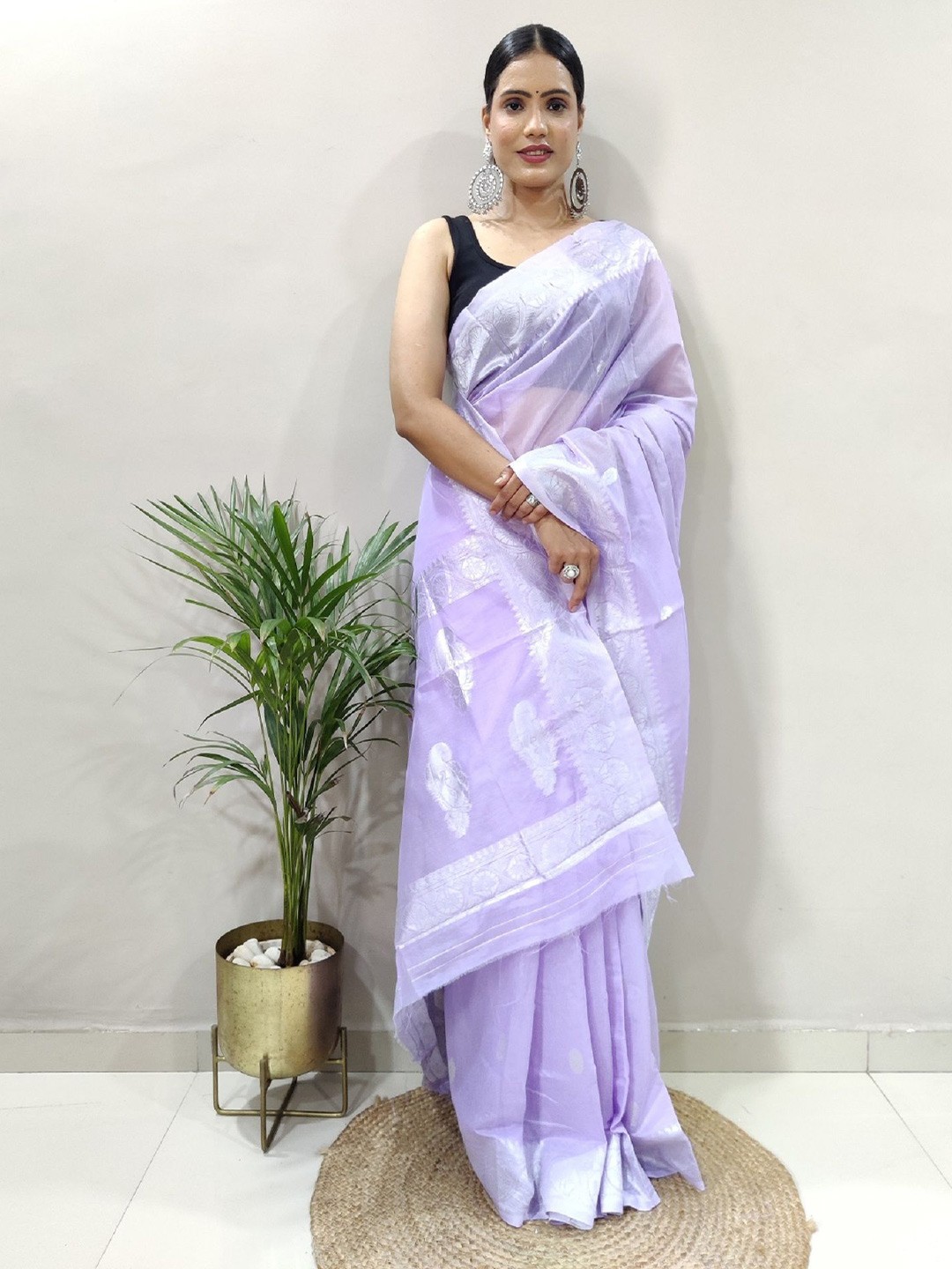 

JULEE Woven Design Zari Zari Saree with Blouse Piece, Lavender