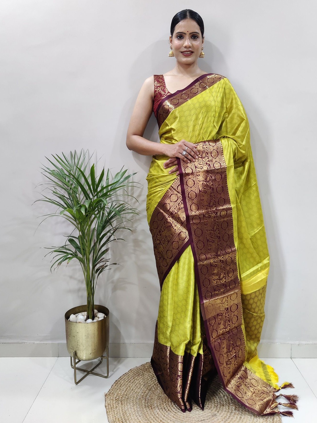 

JULEE Woven Design Zari Pure Silk Banarasi Saree, Olive