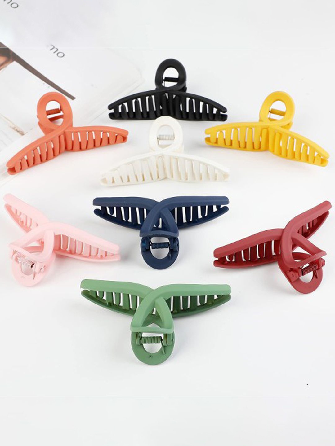 

Softwrap Women Set Of 8 Butterfly Matte Claw Clip, Green