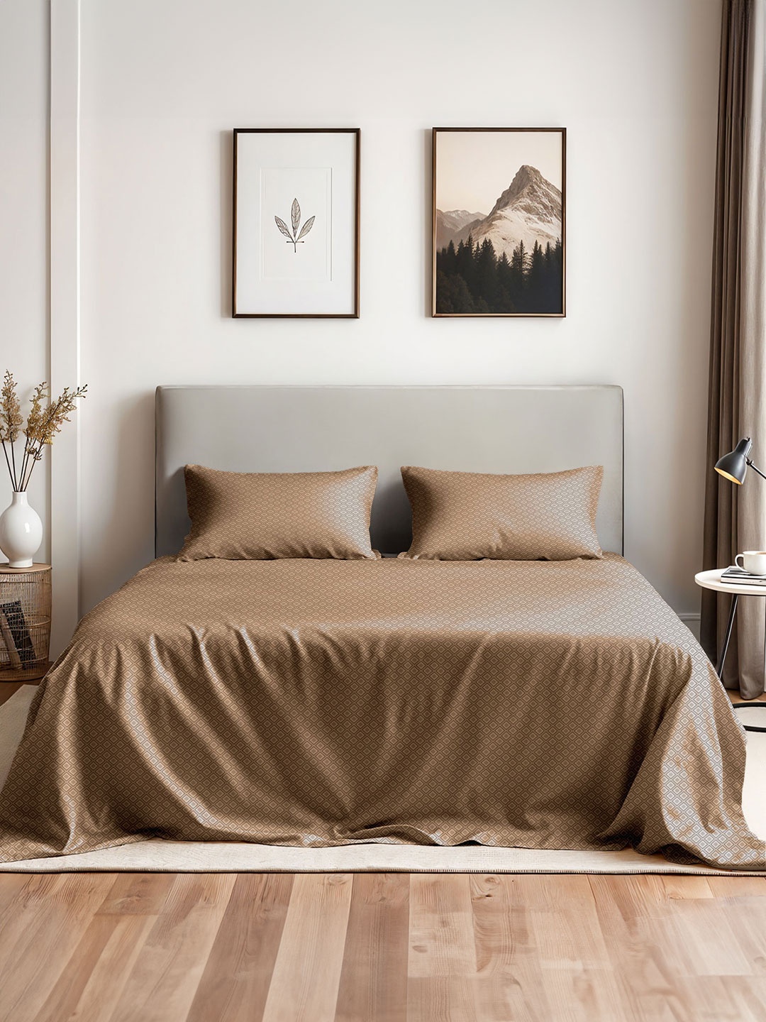 

Myntra Elegant Homes Camel Brown Geometric 400 TC King Bedsheet with 2 Pillow Covers