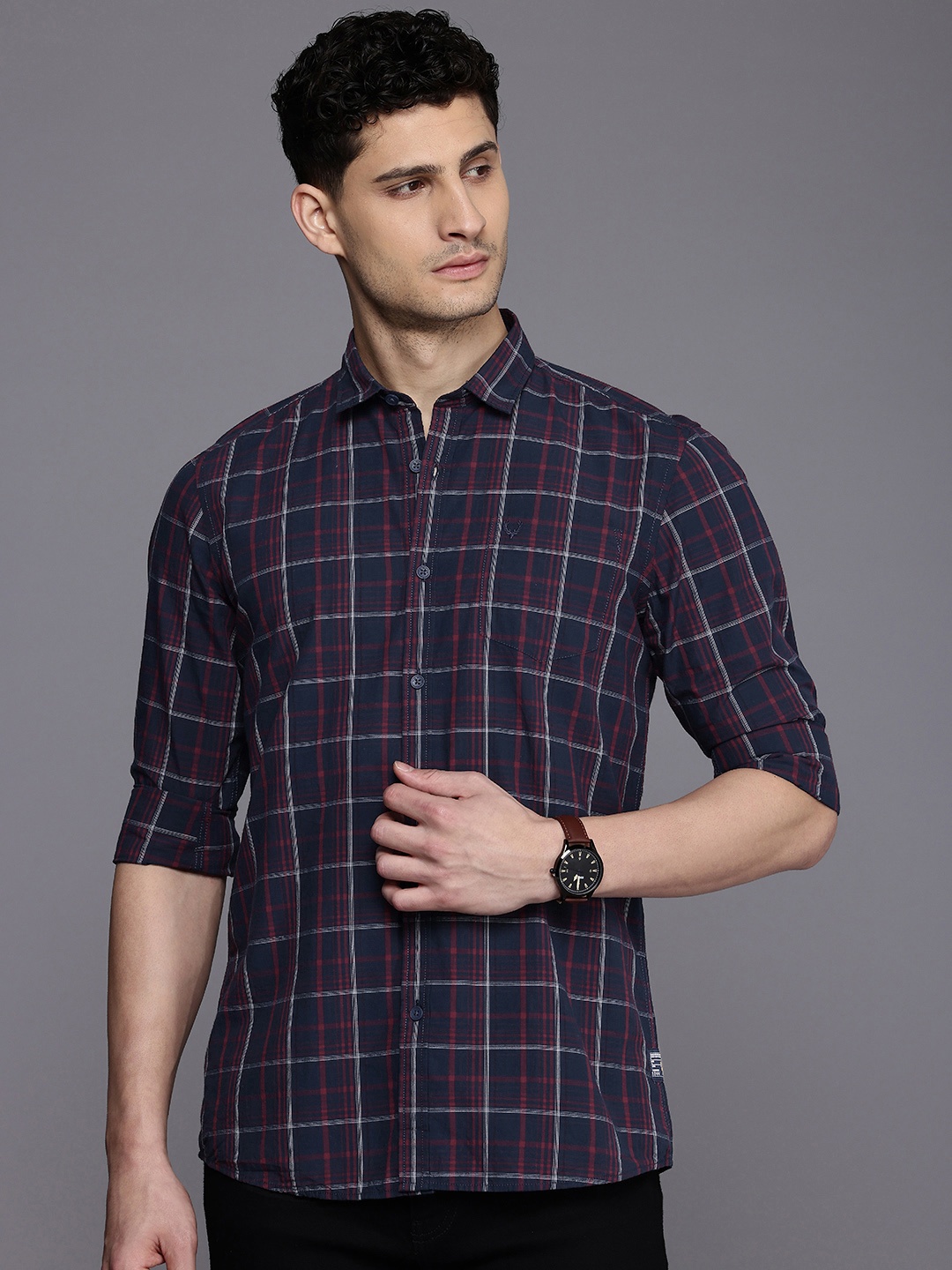 

Allen Solly Custom Slim Fit Checked Pure Cotton Casual Shirt, Navy blue