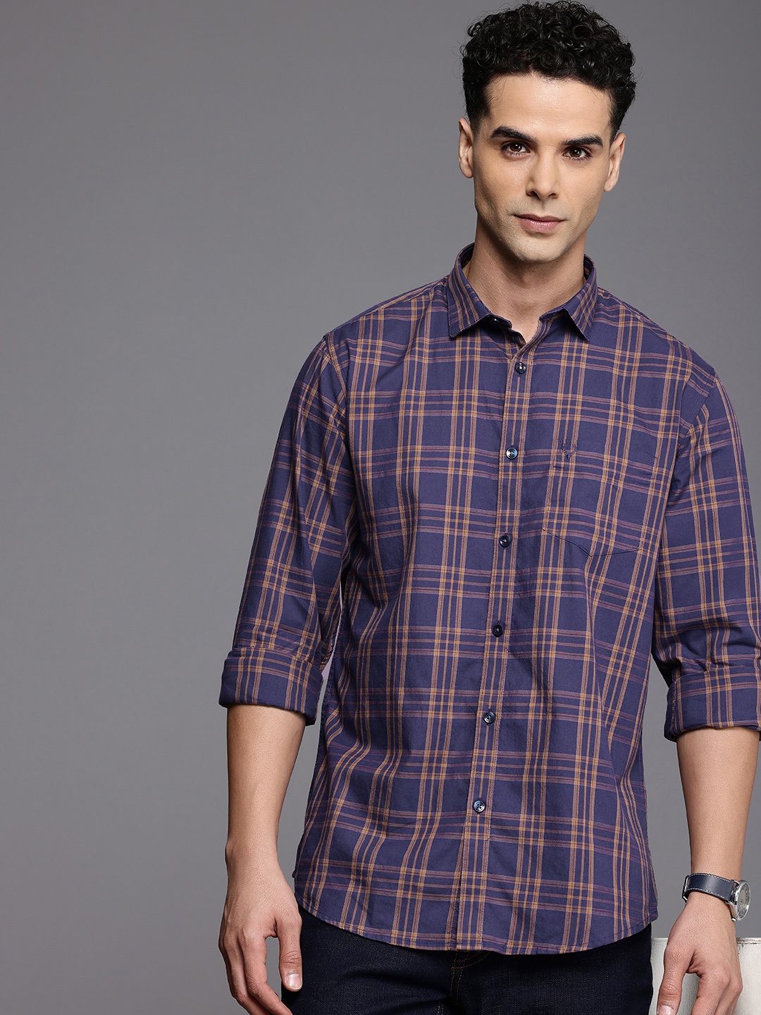 

Allen Solly Classic Fit Checked Pure Cotton Casual Shirt, Navy blue