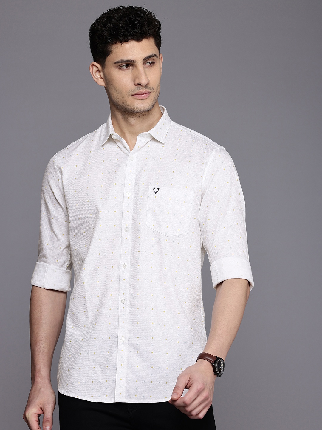 

Allen Solly Classic Fit Textured Cutaway Collar Pure Cotton Casual Shirt, White