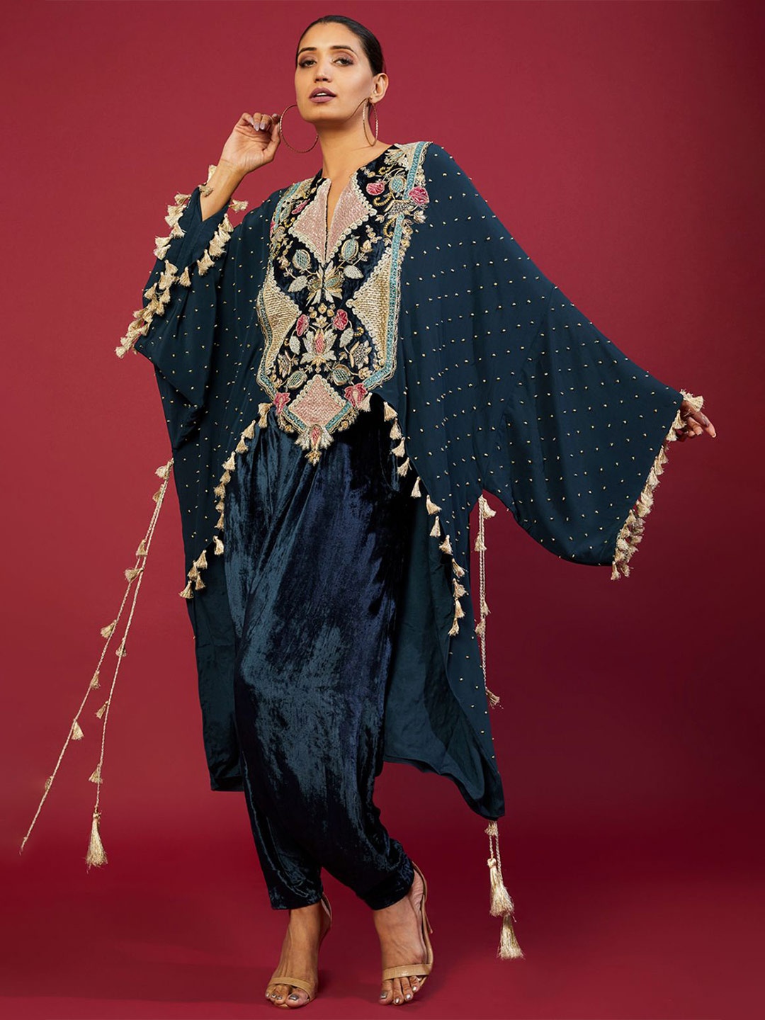 

Payal Singhal Embroidered High Low Kimono Sleeve Kaftan With Velvet Low Crotch Pant, Navy blue
