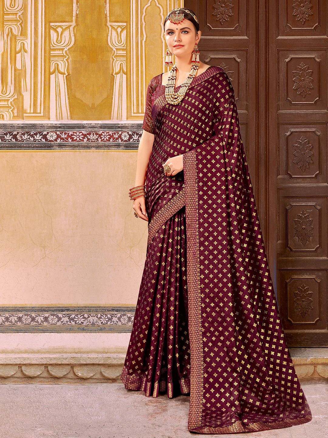 

Anouk Embellished Sequinned Saree, Maroon