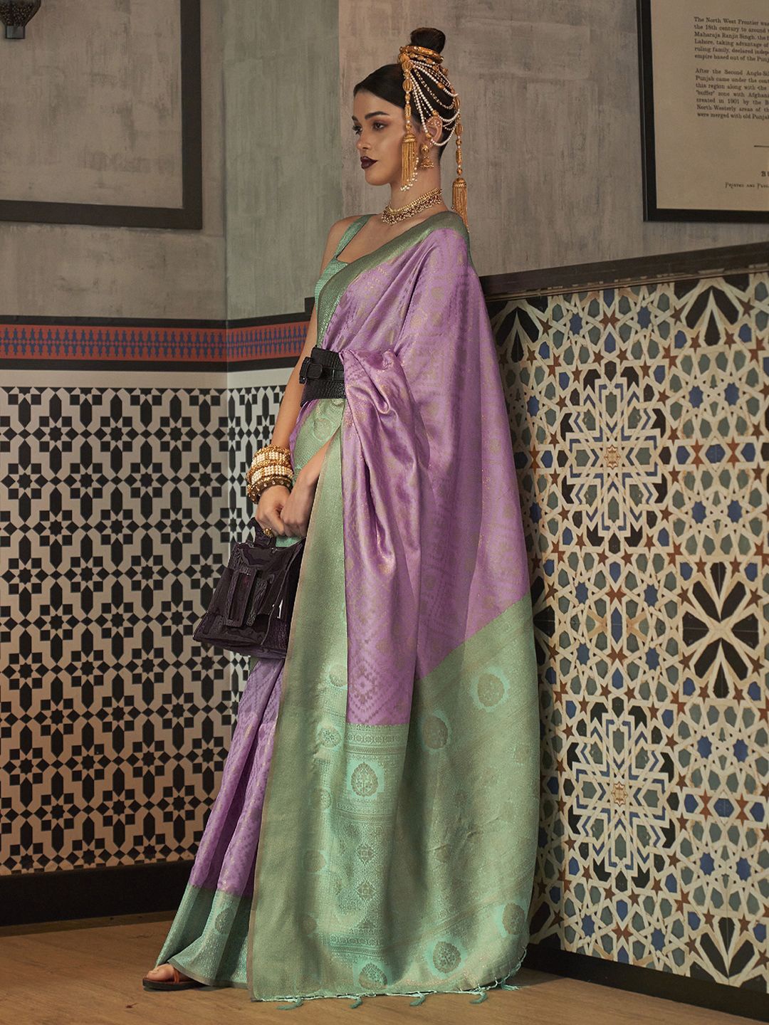 

Anouk Woven Design Zari Kanjeevaram Saree, Lavender