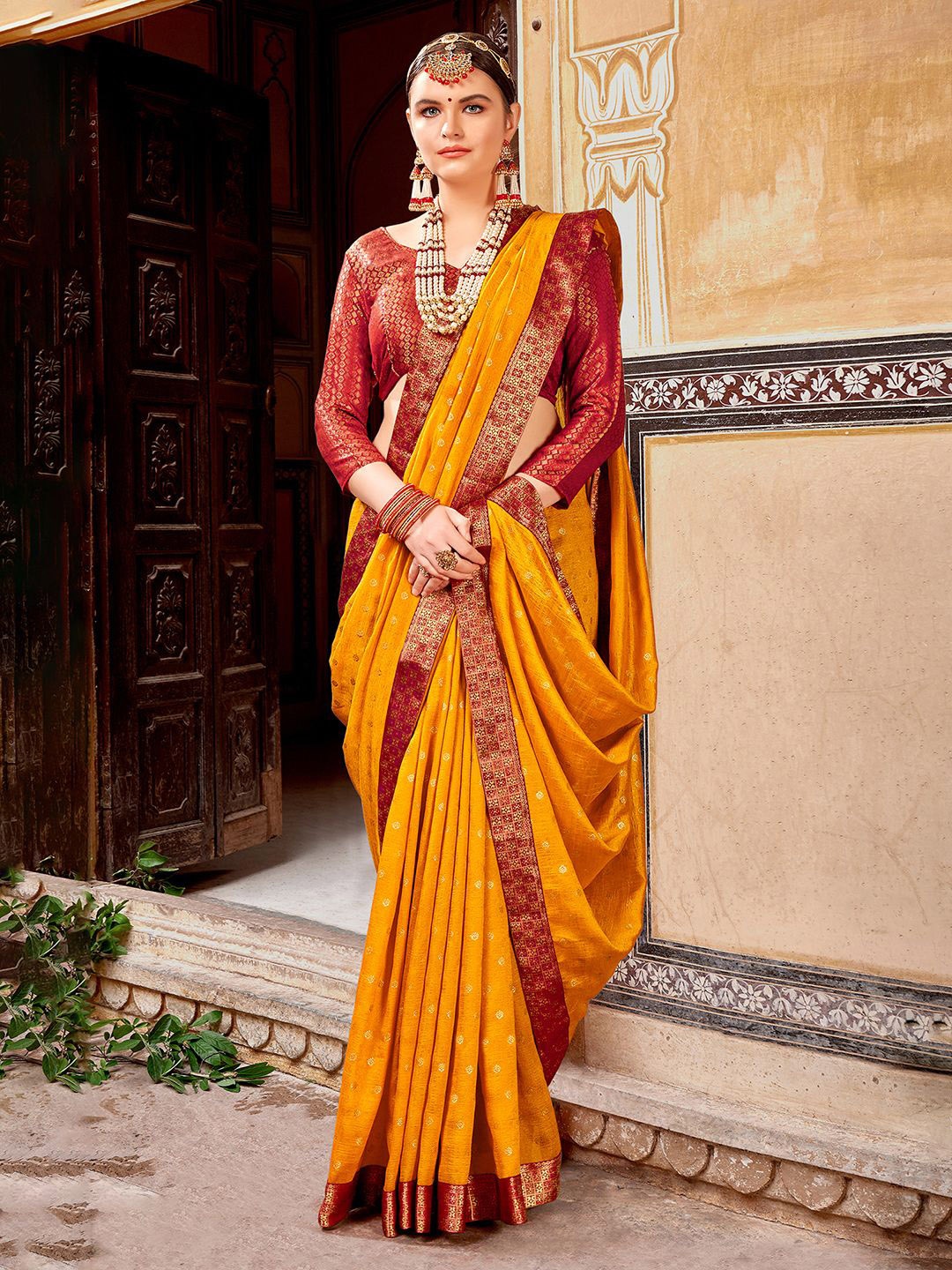 

Anouk Ethnic Motifs Zari Saree, Yellow