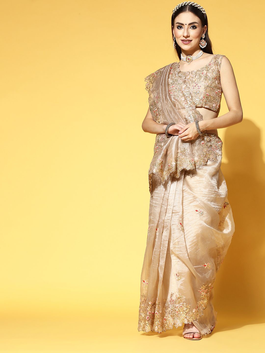 

Anouk Floral Embroidered Organza Saree, Beige