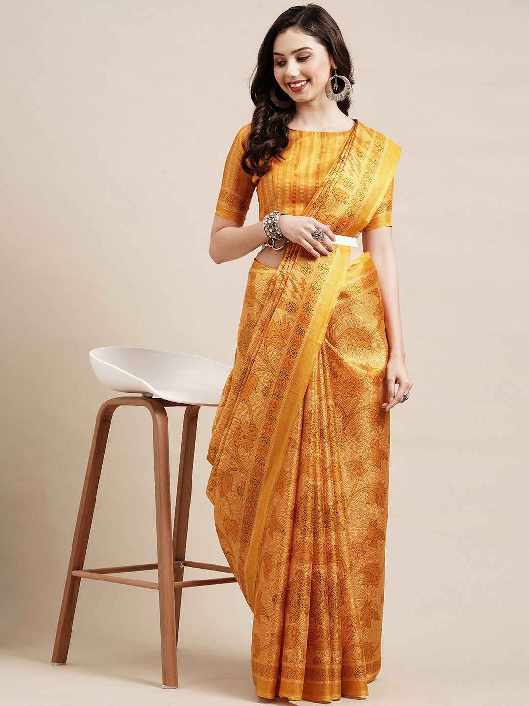 

Anouk Floral Printed Silk Blend Saree, Yellow