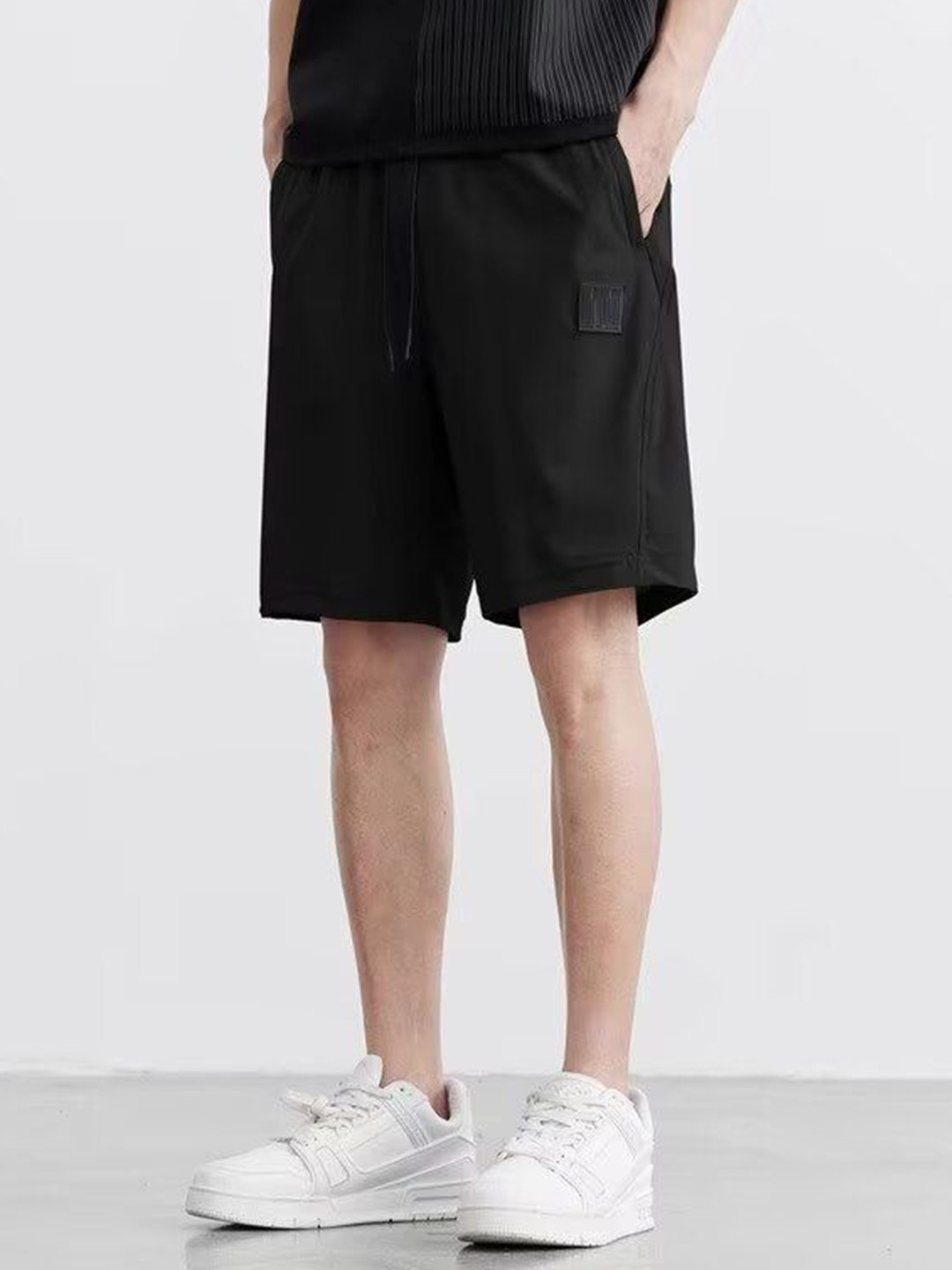 

StyleCast Men Solid Regular Fit Mid-Rise Regular Shorts, Black