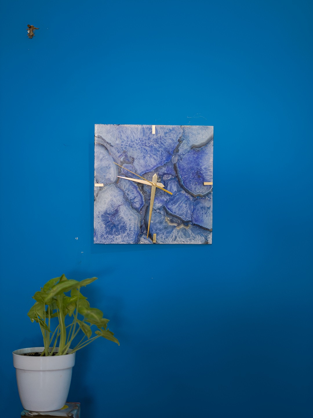 

HOMEARTE Blue & Grey Printed Square Analogue Contemporary Wall Clock
