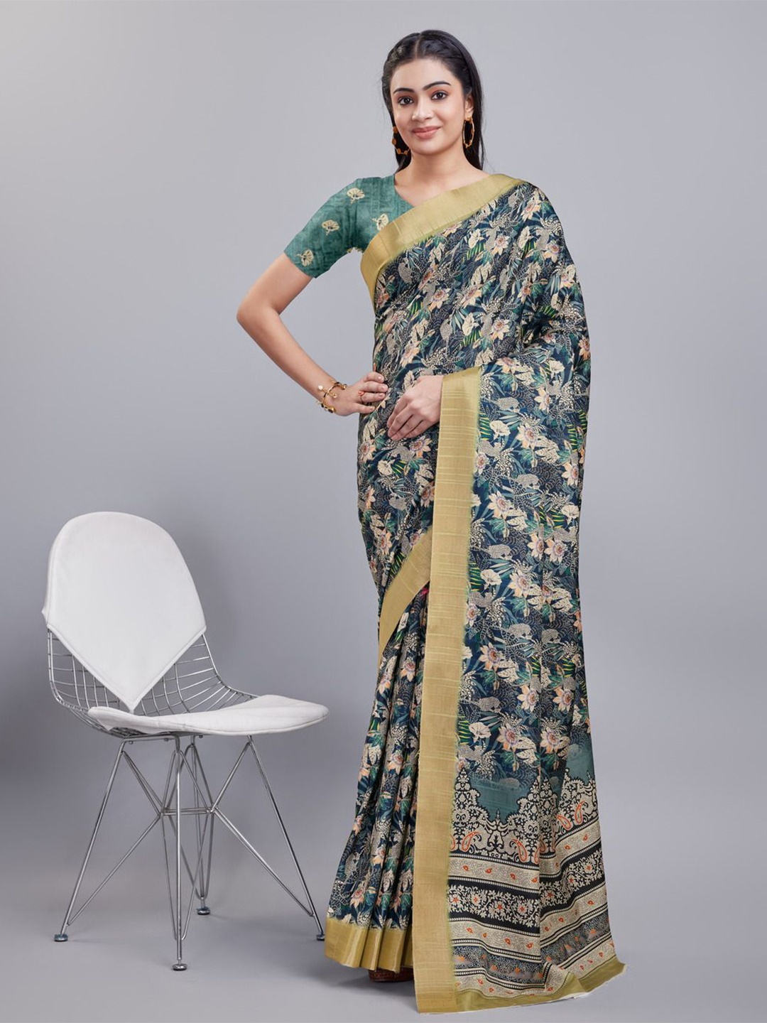 

KALINI Floral Printed Zari Saree, Green